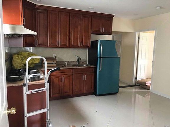 3rd image of 4528 Parsons Blvd APT 1