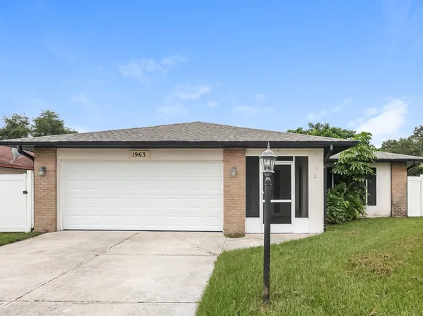 1963 Country Meadows Way, Sarasota, FL 34235