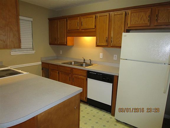 4th image of 1850 S Twin Pine Dr