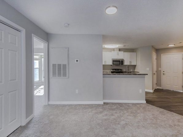 2400 Whitehall Estates Dr #7820