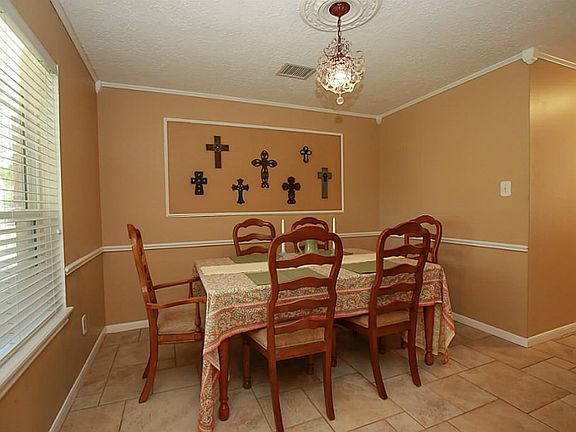 5th image of 12611 Bounty Ln