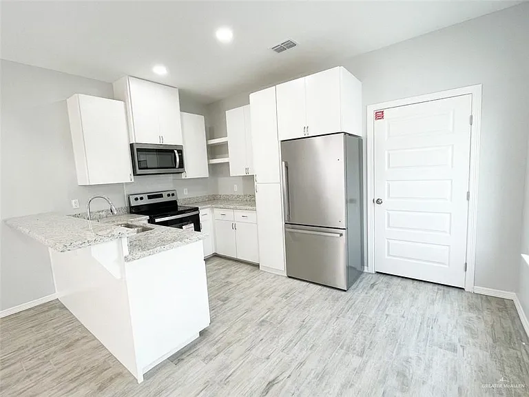 1501 W Heritage Dr #3 — Photo 4