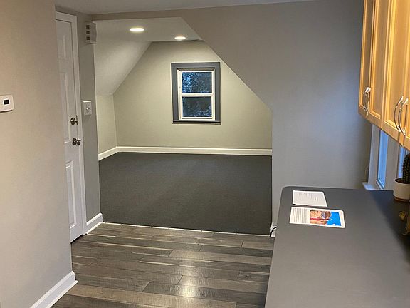 5th image of 2134 N Maplewood Ave APT 3