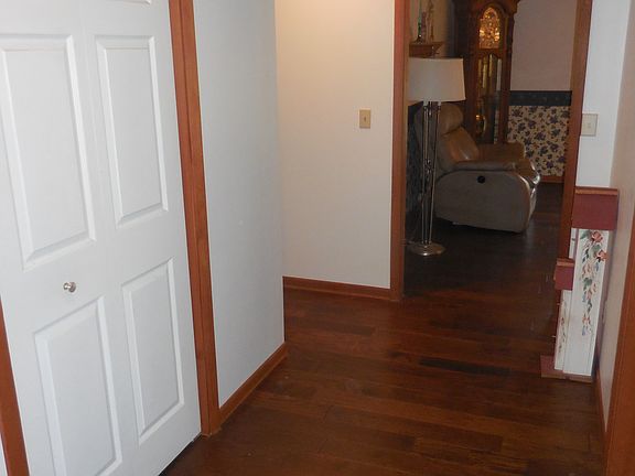 Entryway into living room