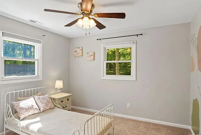 5801 Lindenwood Dr — Photo 10