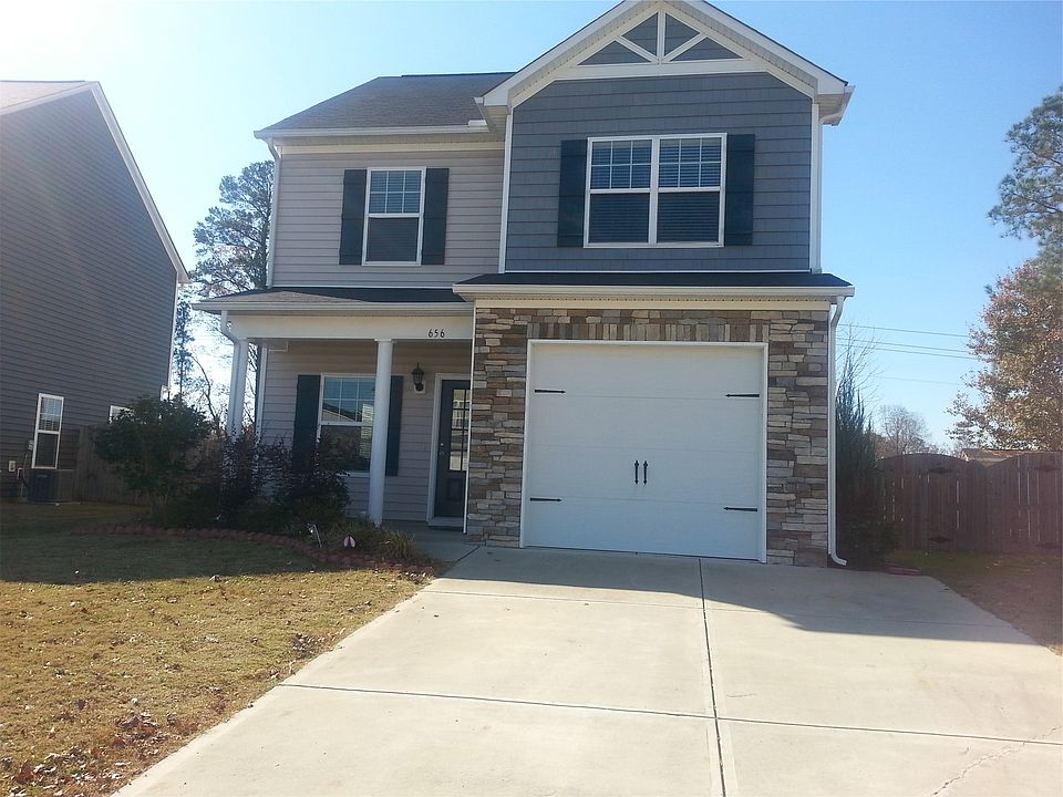 2nd image of 656 Smithridge Way Ln