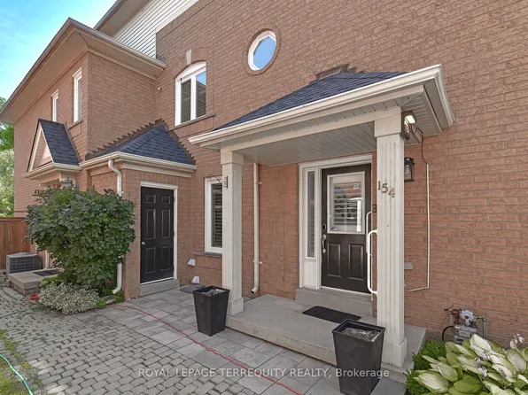154 Pressed Brick Dr, Brampton, ON L6V 4K6