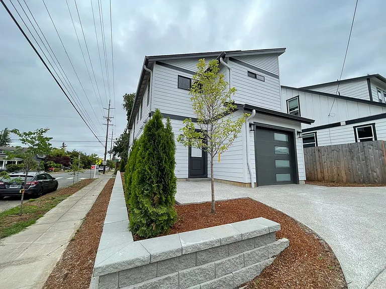 8191 N Haven Ave — Photo 36