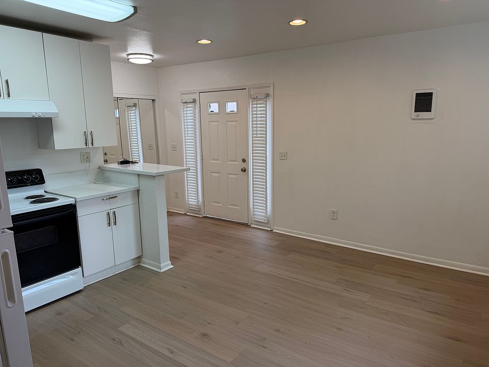 1st image of 4009 Georgia St #90