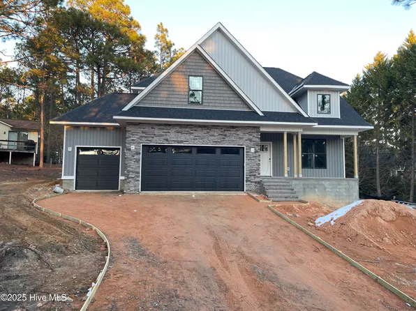 8 Choke Cherry Lane, Pinehurst, NC 28374