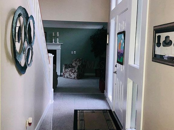 3rd image of 1988 Sandown Ln