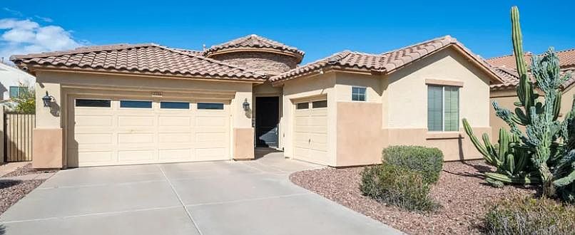 1st image of 2286 E Redwood Ct