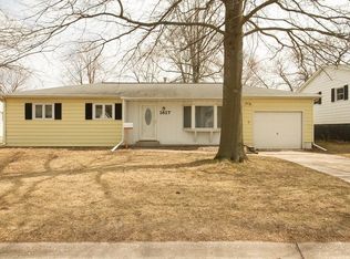 1617 12th St, Silvis, IL 61282