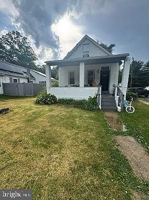 1st image of 601 Oak Ave