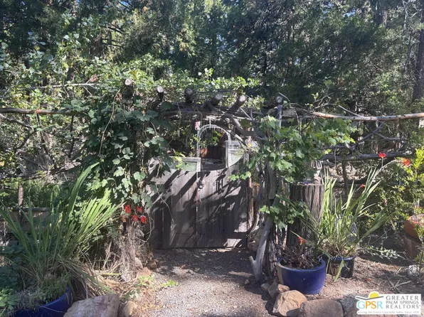 55050 Daryll Rd, Idyllwild, CA 92549