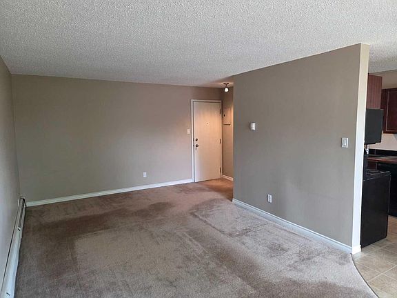 5th image of 3410 23rd Ave S #31