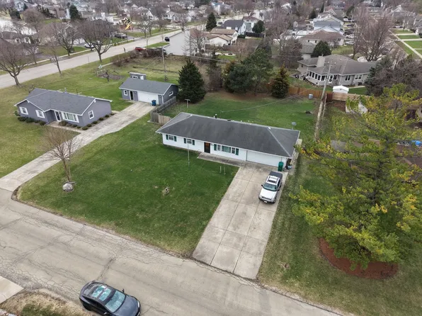3002 Harris Dr, Joliet, IL 60431