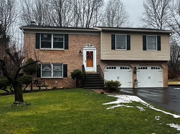 3627 Kelchner St, Bethlehem, PA 18020