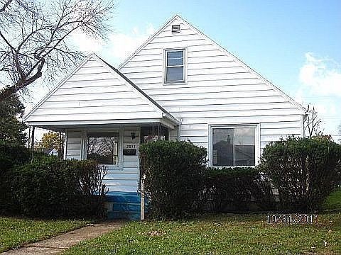 1st image of 2853 Grace Ave