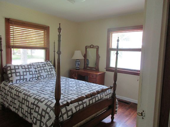 5th image of 2577 Carmel St