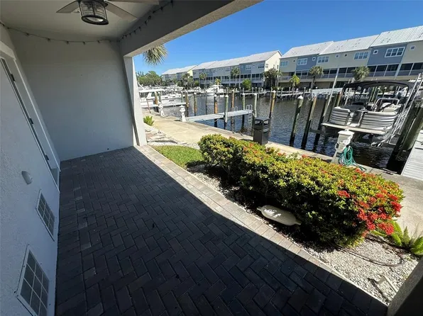 6072 MOORINGS DRIVE S, ST PETERSBURG, FL 33712