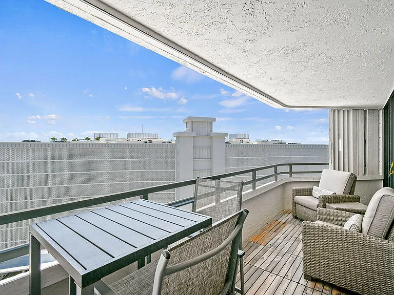 3560 S Ocean Blvd #907 — Photo 24