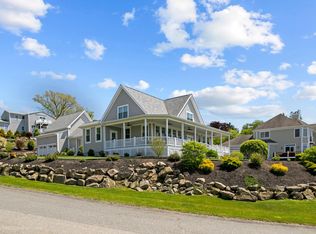 2 Starlit Rd, Tiverton, RI 02878