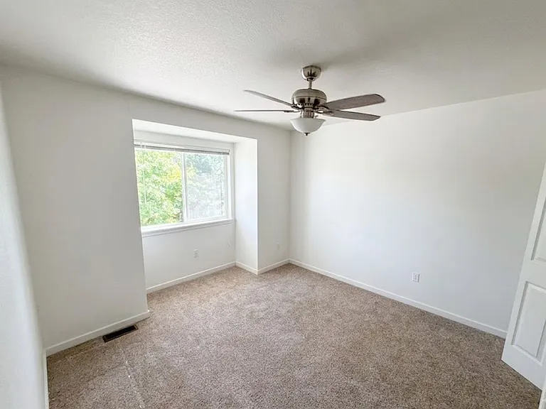 2089 N Fork Dr — Photo 11