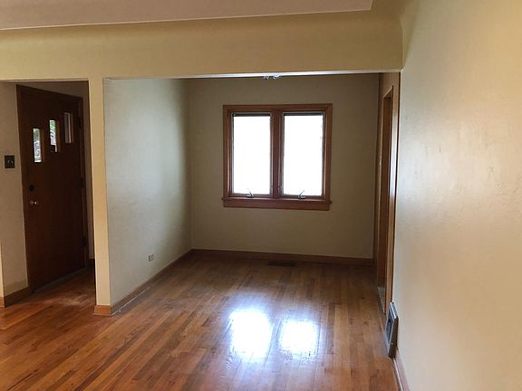 Dining room/eating area