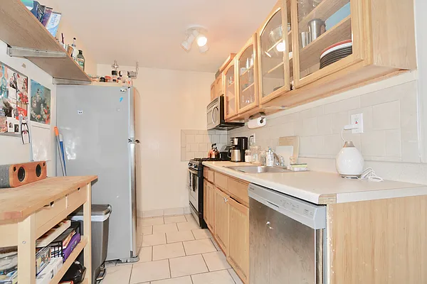 Rented by Corcoran | media 18