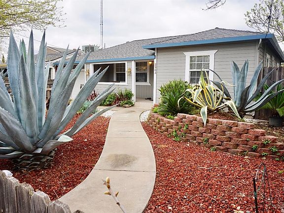 2nd image of 2903 Connie Dr