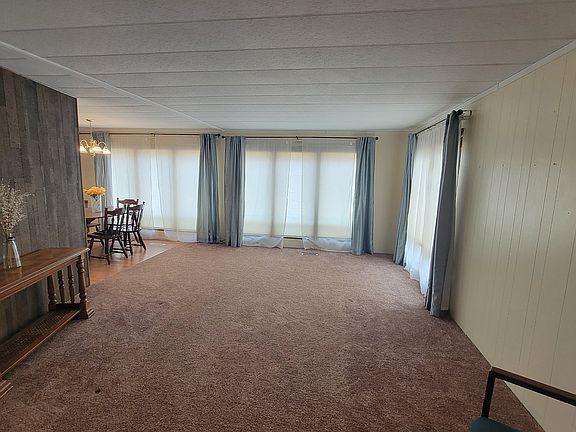 4th image of 5404 NE 121st Ave Unit 41