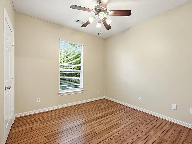 25203 Oak Villa Dr — Photo 7