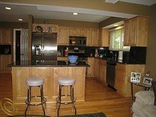 4th image of 2180 Michele Dr