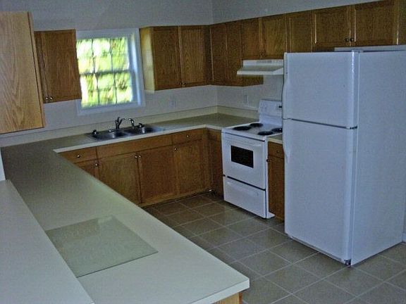 3rd image of 281 Northwinds Blvd APT B1