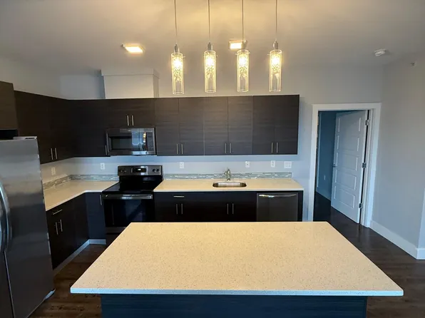 420 Anderson Avenue image 1 of 10