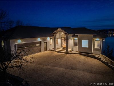 1129 Beacon Point Cir, Lake Ozark, MO, 65049