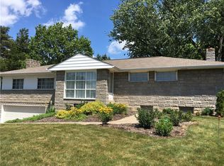 135 Economy Grade Rd, Coraopolis, PA 15108