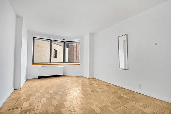 Rented by Compass | media 9