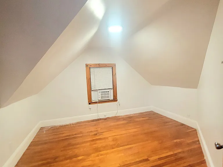 35 Bailey St #2 — Photo 5