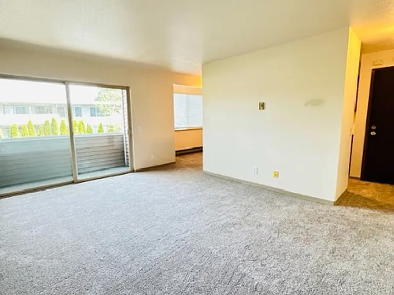 5631 Highway Pl — Photo 5