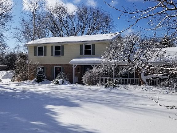 2nd image of 738 S Forest Dr