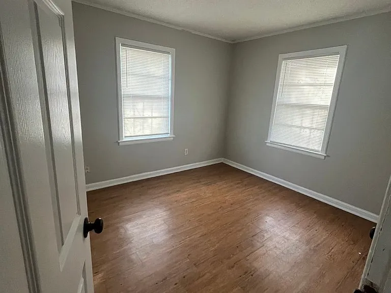 1659 S Cooper St — Photo 5