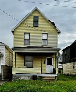 1916 Constitution Blvd, New Kensington, PA, 15068