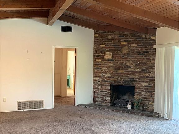 3rd image of 7839 Sausalito Ave