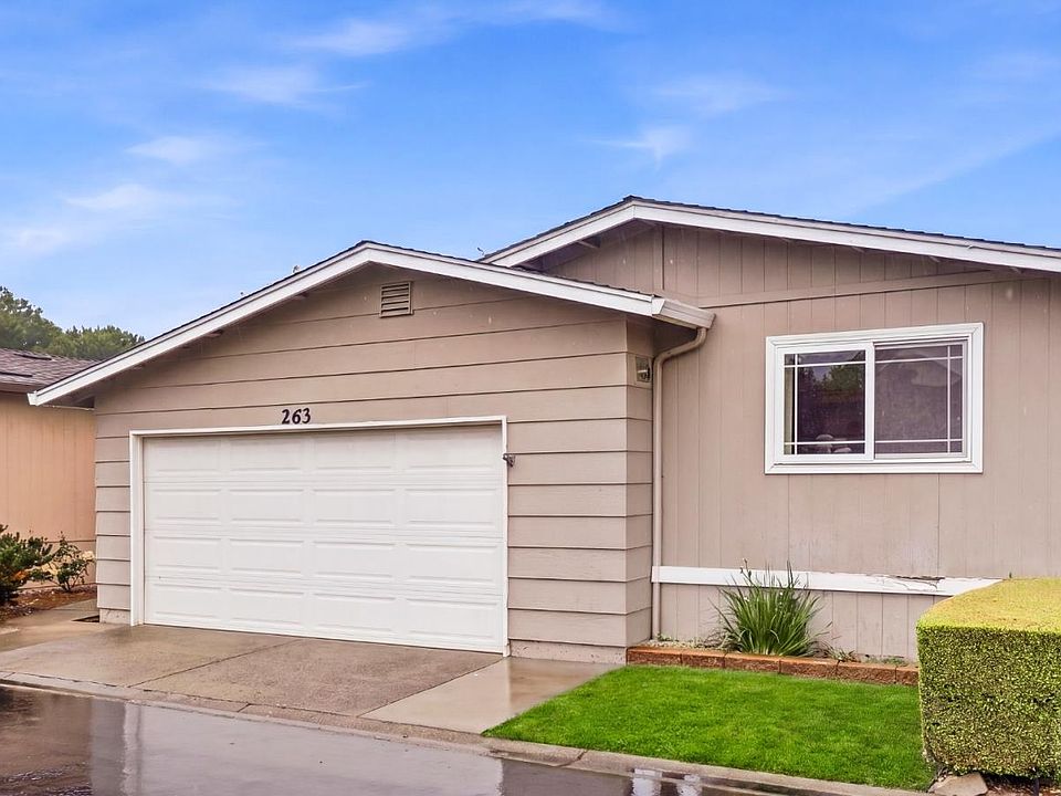 1st image of 263 Forest Dr #263