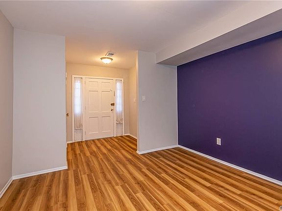 4th image of 22112 58th Ave