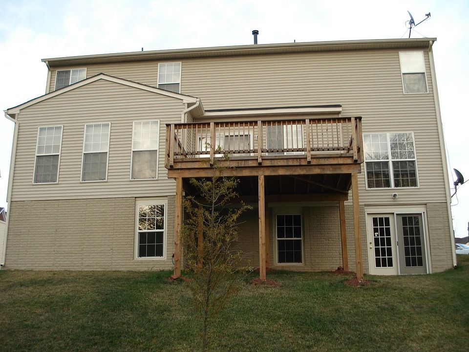 2nd image of 250 Mindy Ct SE
