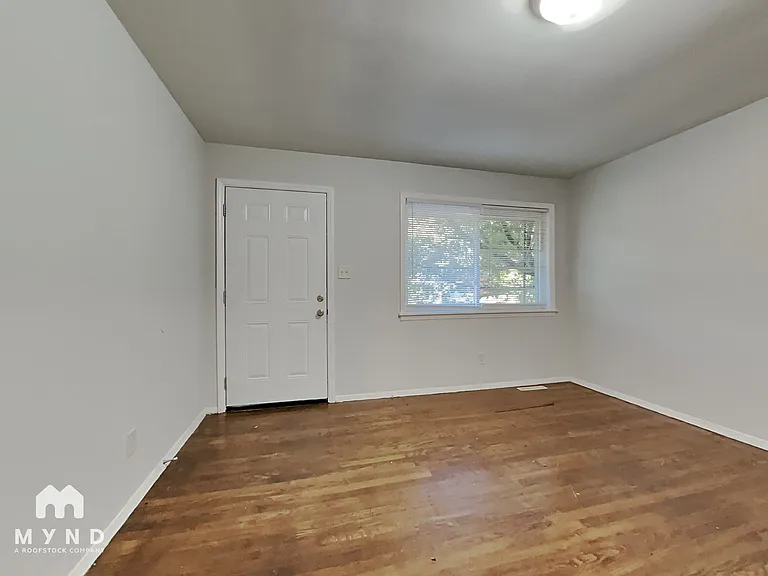 301 Edgegreen Dr — Photo 7