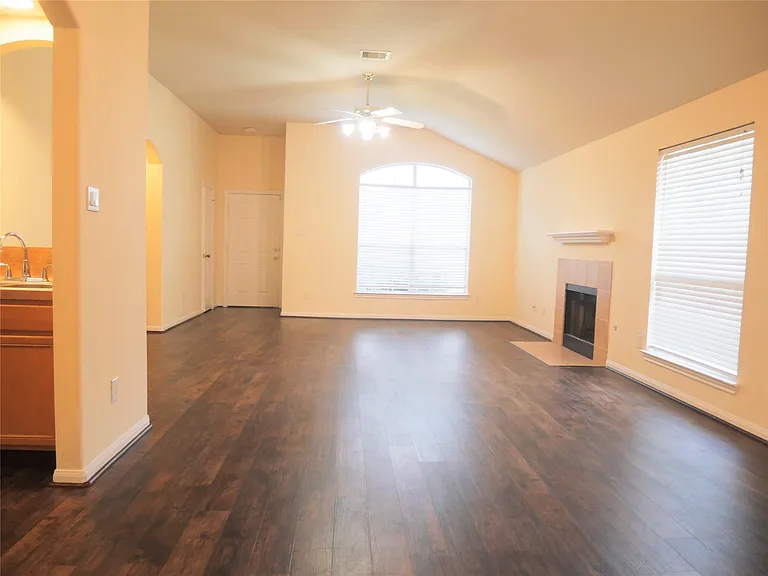 2311 Flint Brook Ct — Photo 5